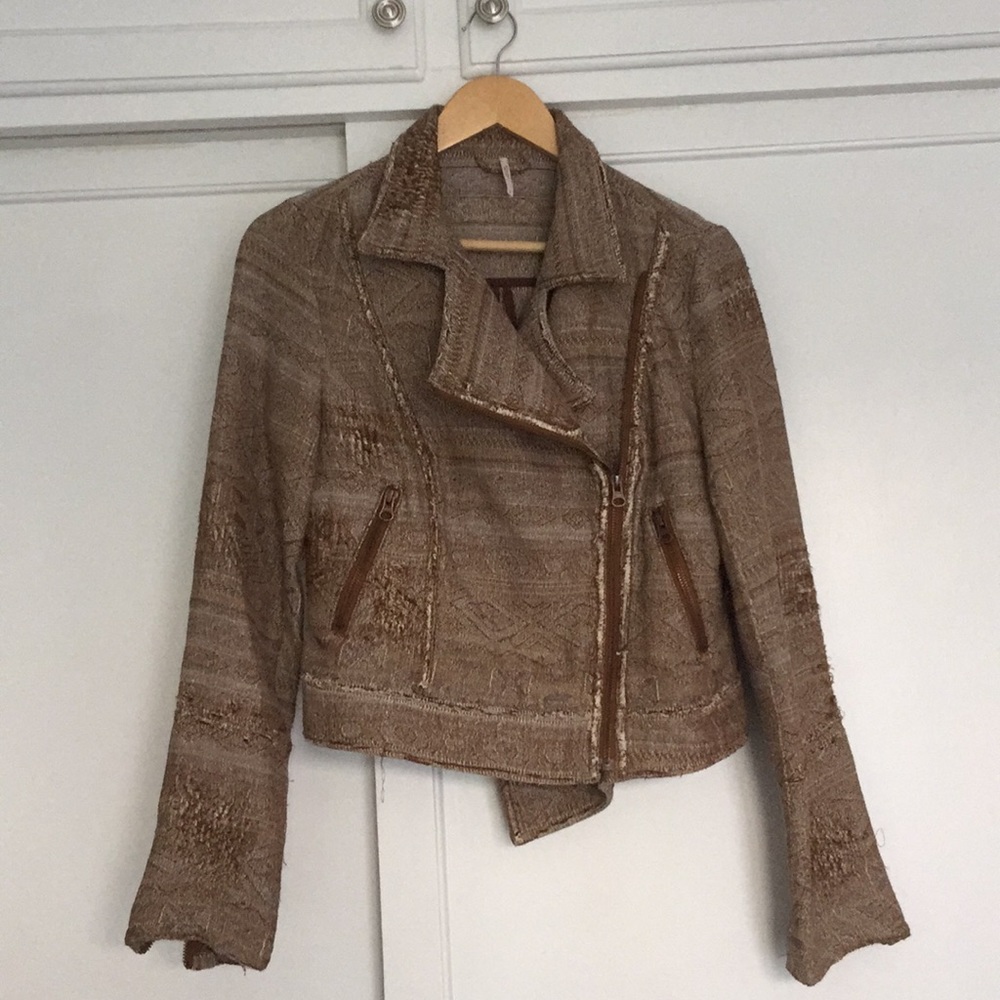 Stylish brown jacket from Pixie Market